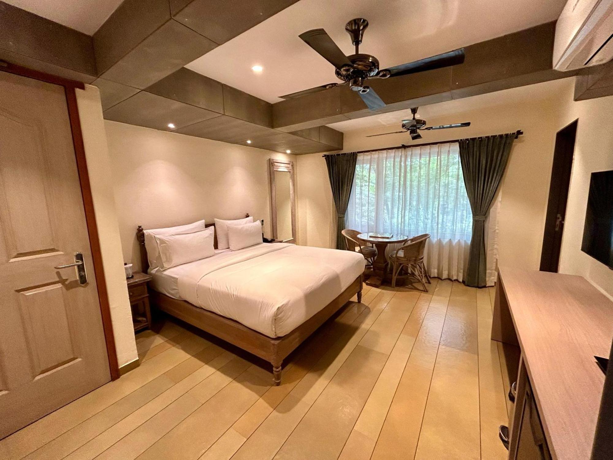 Budget Inn Bellevue Surat Bagian luar foto