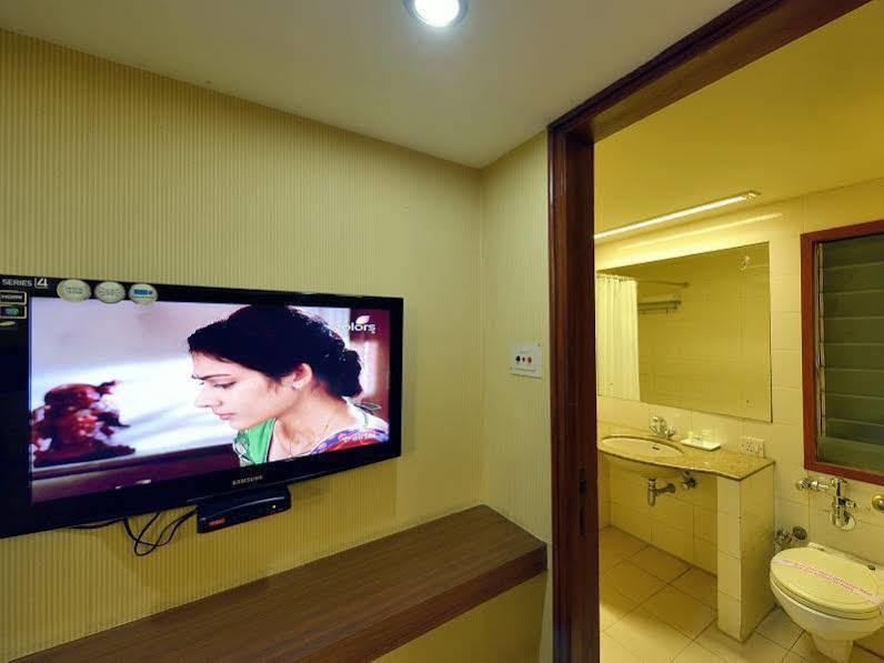 Budget Inn Bellevue Surat Bagian luar foto